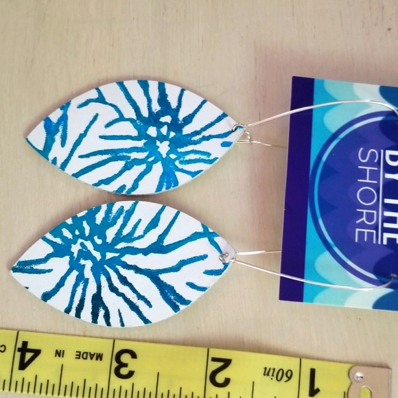 Leather earrings - Picture 2 of 5